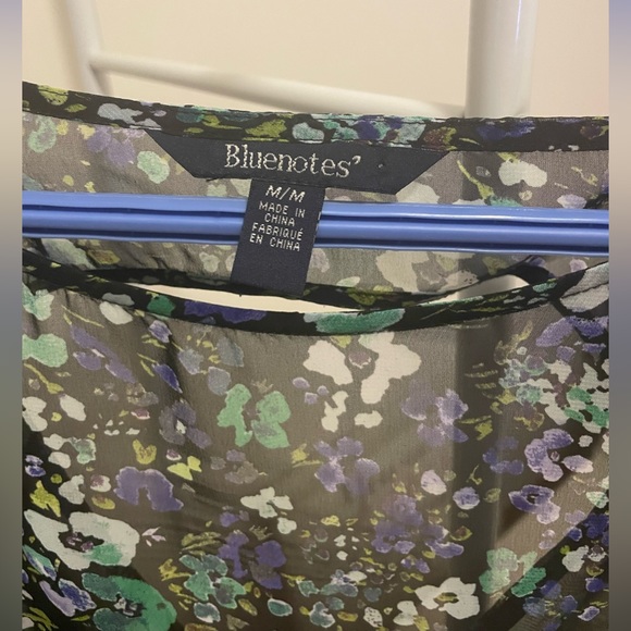 Medium Flower Printed Blouse | Great Condition | 100% Polyester Fabric - Picture 7 of 7